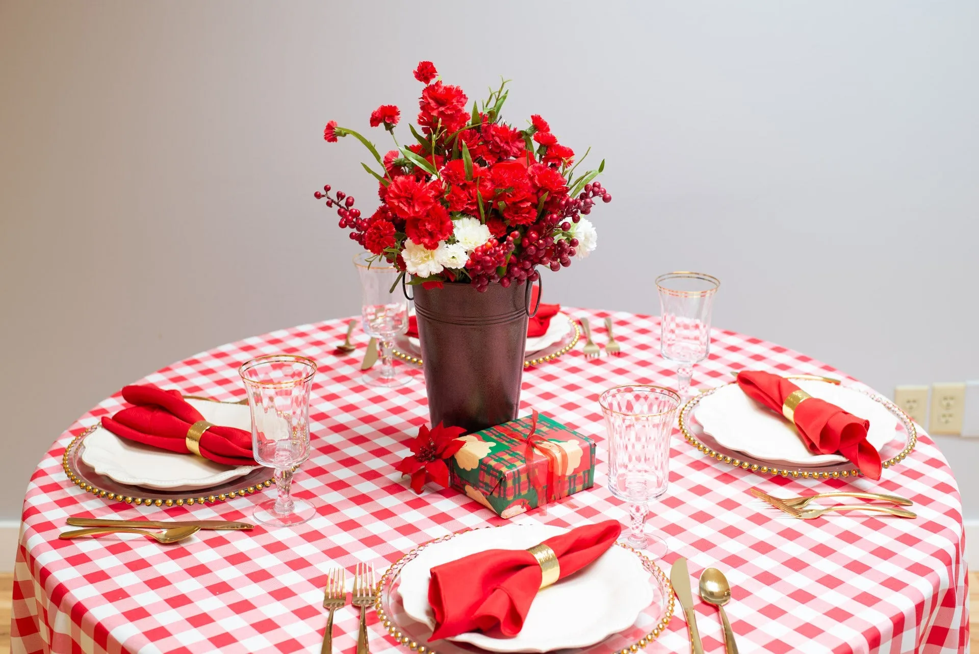 120 in. Round Polyester Tablecloth Checkered (4 Colors)