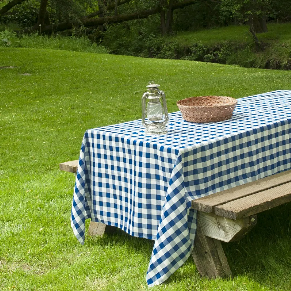 90 X 156 in. Rectangular Polyester Tablecloth Checkered