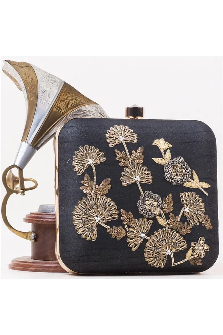 Black Art Silk Chic Clutch Purses For Function