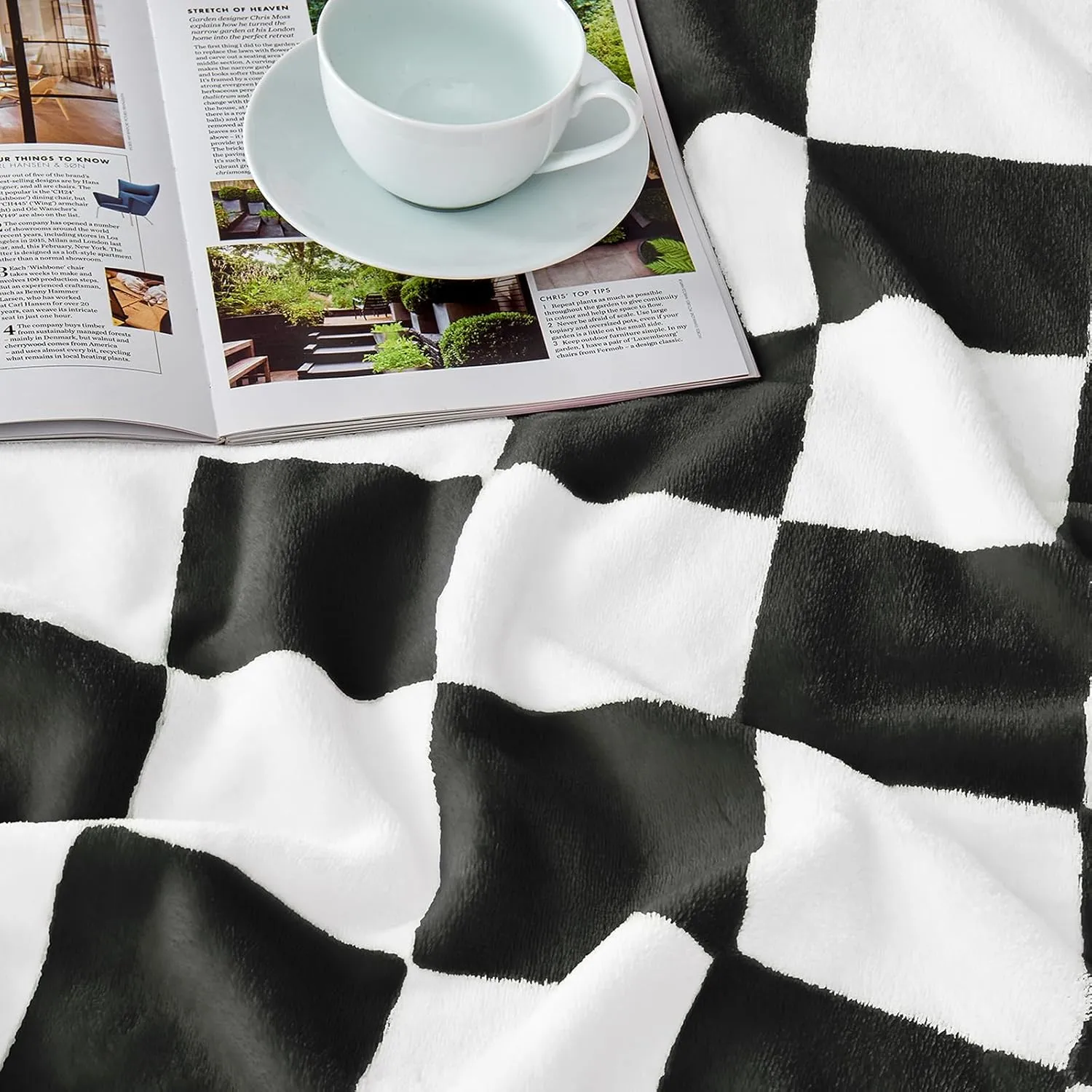 Black Checkered Blanket, Soft Cozy Fleece Checkered Throw Blankets for Bed Sofa Couch Camping, Ultra Fluffy Throws for All Seasons, 60x80 Inch, Black