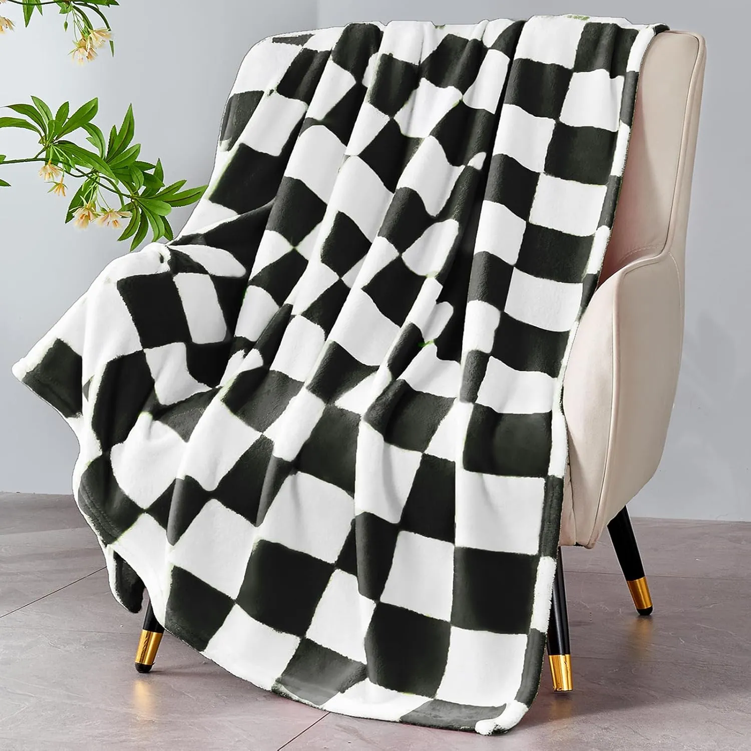 Black Checkered Blanket, Soft Cozy Fleece Checkered Throw Blankets for Bed Sofa Couch Camping, Ultra Fluffy Throws for All Seasons, 60x80 Inch, Black