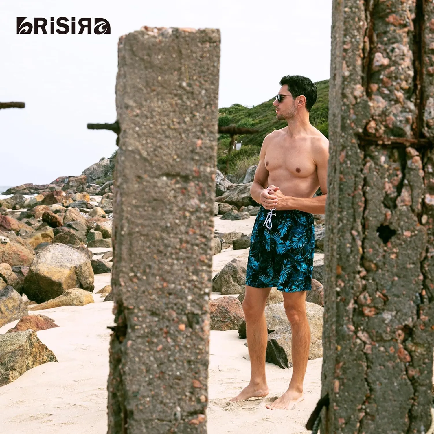 BRISIRA Mens Swim Trunks Swim Shorts 7 inch Compression Liner Bathing Suit Beach Shorts Swimwear Stretch Quick Dry Pockets