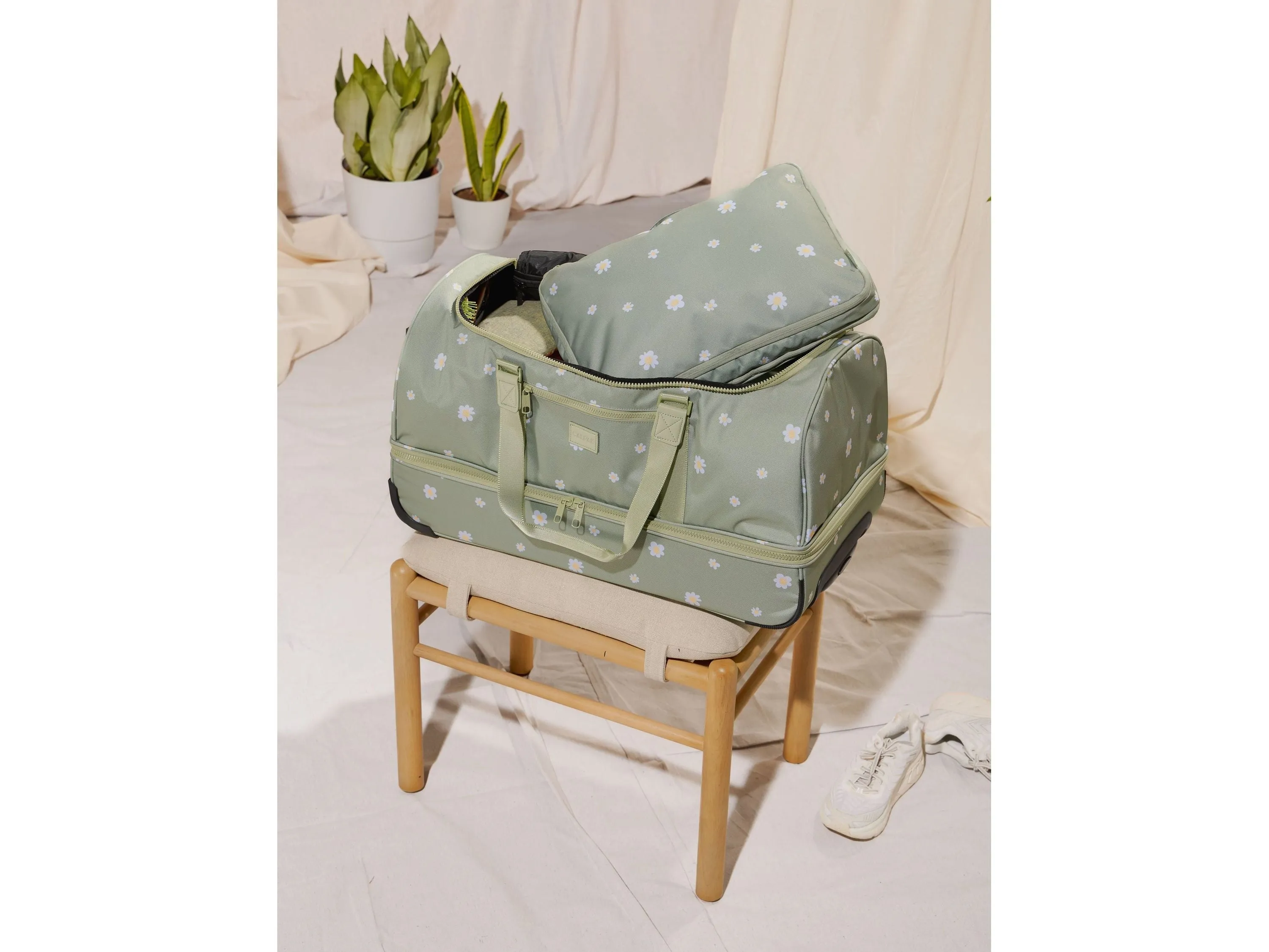 Calpak Stevyn Rolling Duffel
