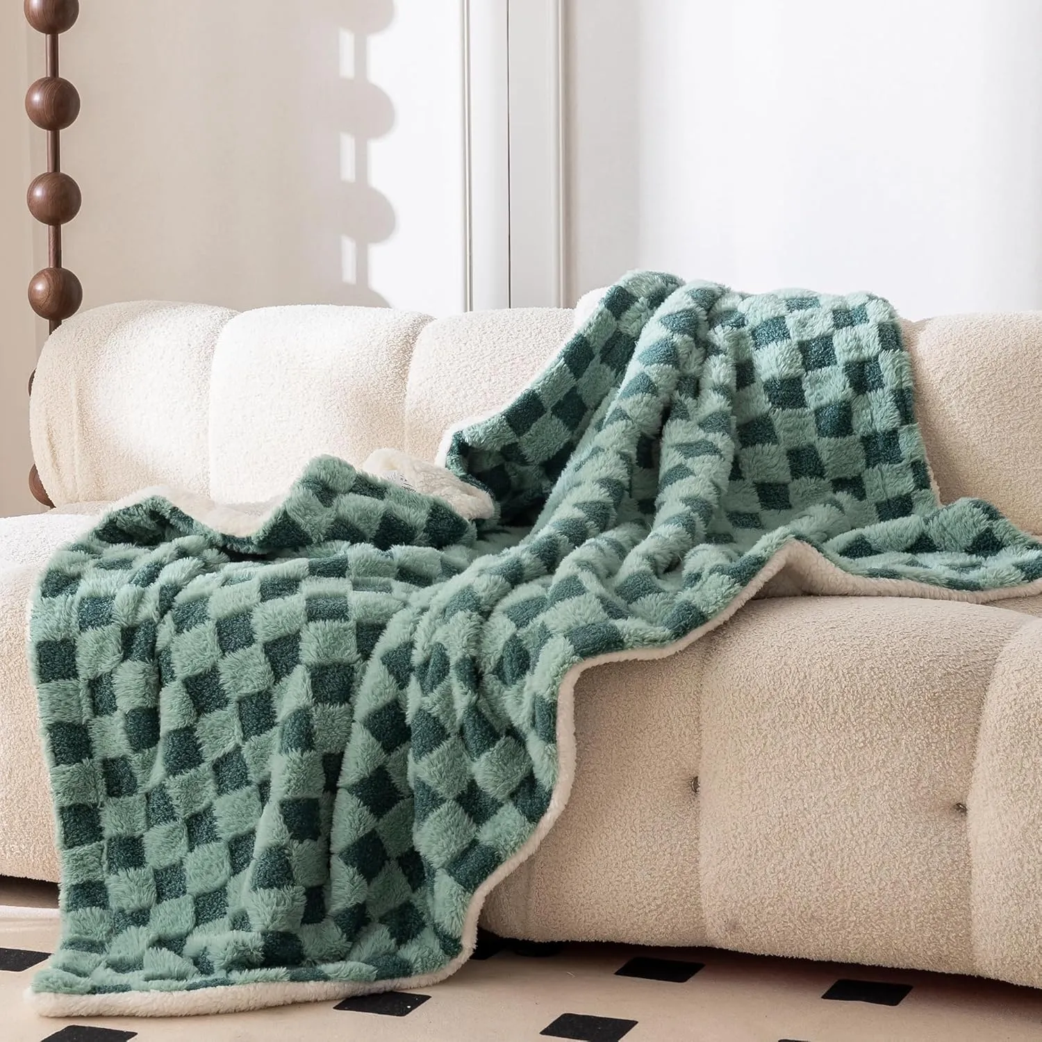 Checkered Throw Blanket - Comfortable Faux Fur Blanket, Cozy and Warm Fleece Blanket for Couch, Chair, Bed, Camping, Picnic, and Travel. Forest Green (50"x 60")