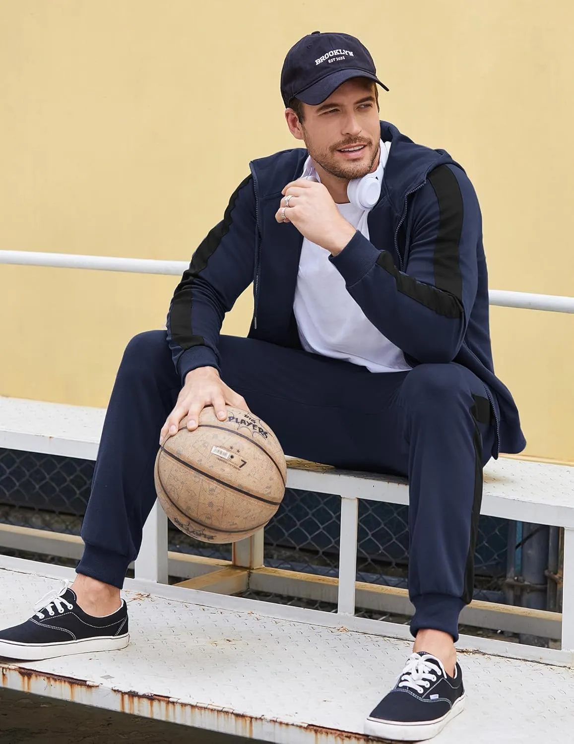 COOFANDY Tracksuit Mens with Zipper Pockets Full Zip Hoodie Sweatsuit 2 Pieces Running Jogging Sports Casual Sweat Suits