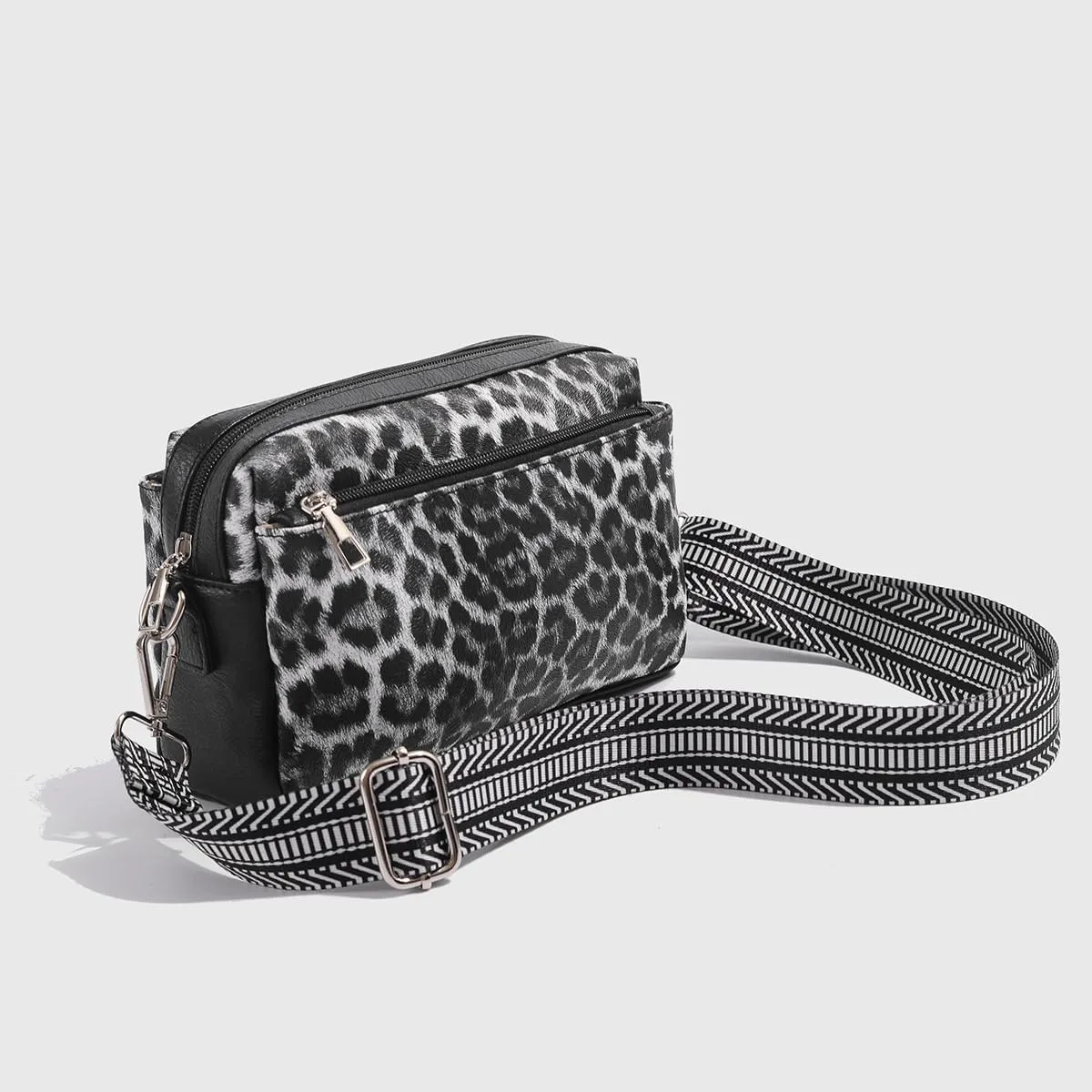 Crossbody Wallet Purses for Women with Phone Pocket and Adjustable Strap