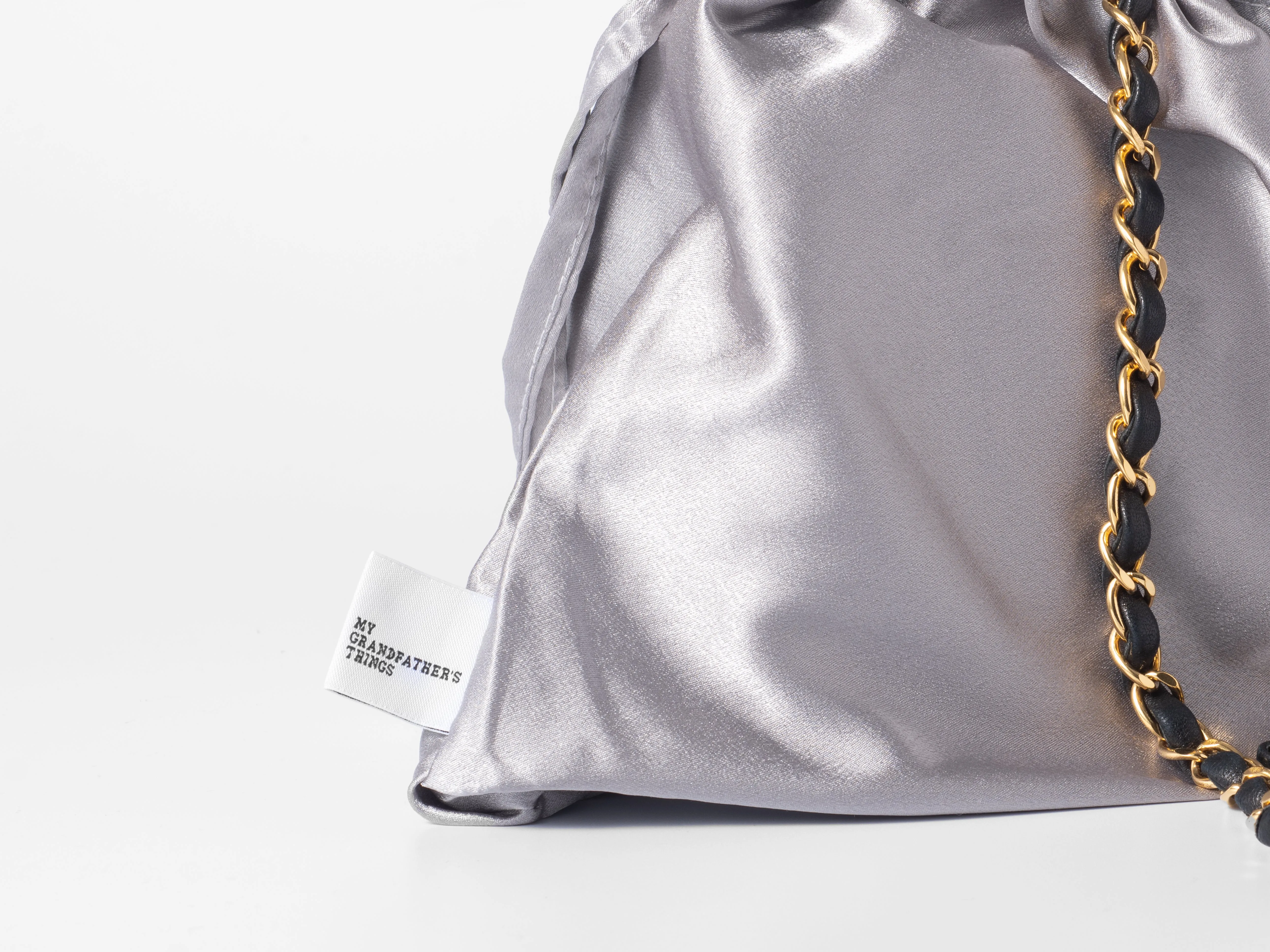 Dustin, Drawstring "Dustbag"