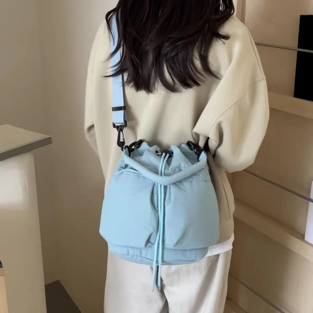 Elegant Backpack for Women Large Storage Fashion Shoulder Bag with Comfortable Drawstring Handbag Studnet Book Bags