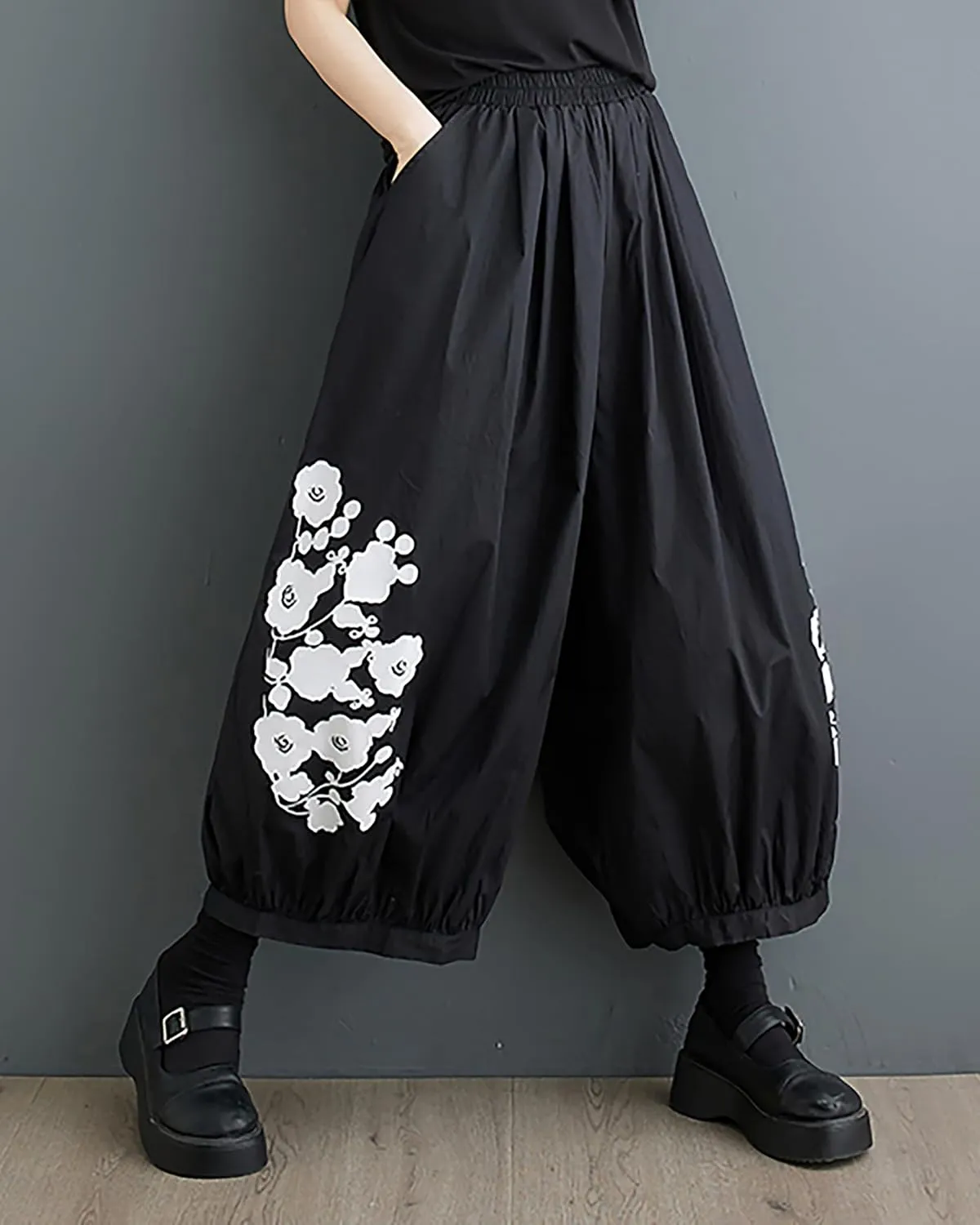 ellazhu Women's Puffy Drawstring Elastic Waist Drop Crotch Hakama Harem Wide Leg Pants GZ81 A