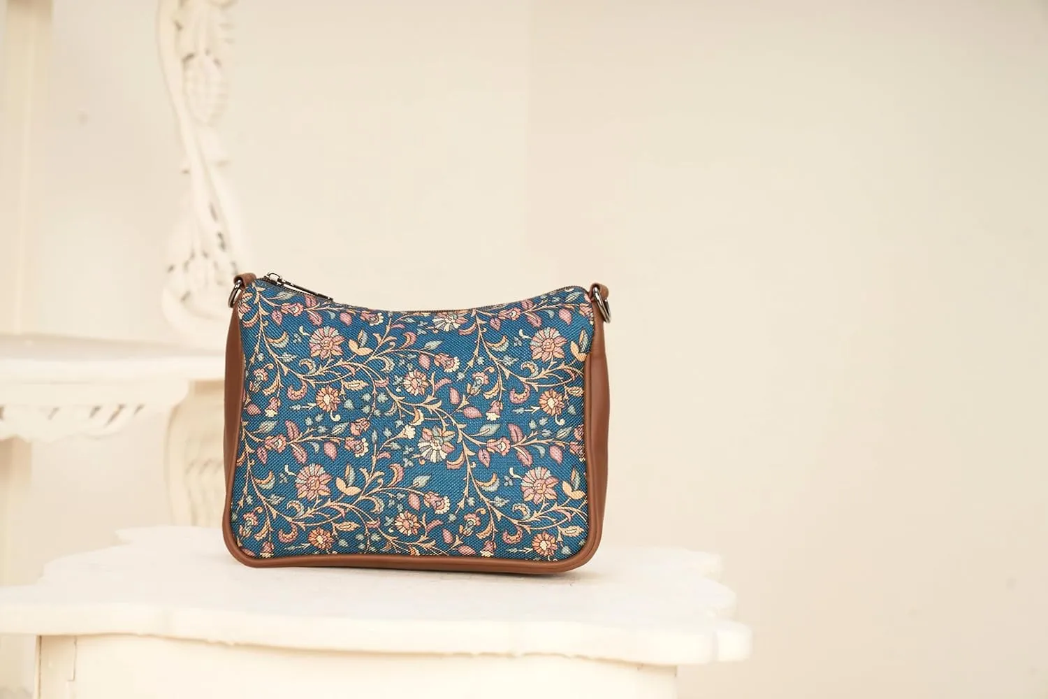 Embroidery Totes Bag Travel Beach Bag Vintage Embroidered Ethnic Women Floral Handbags Embroidered Purse Bag