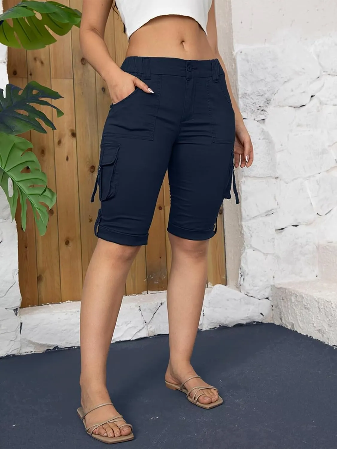 Flamingals Hiking Shorts for Women Flap Pocket Design Bermuda Cargo Shorts 2025 Trendy