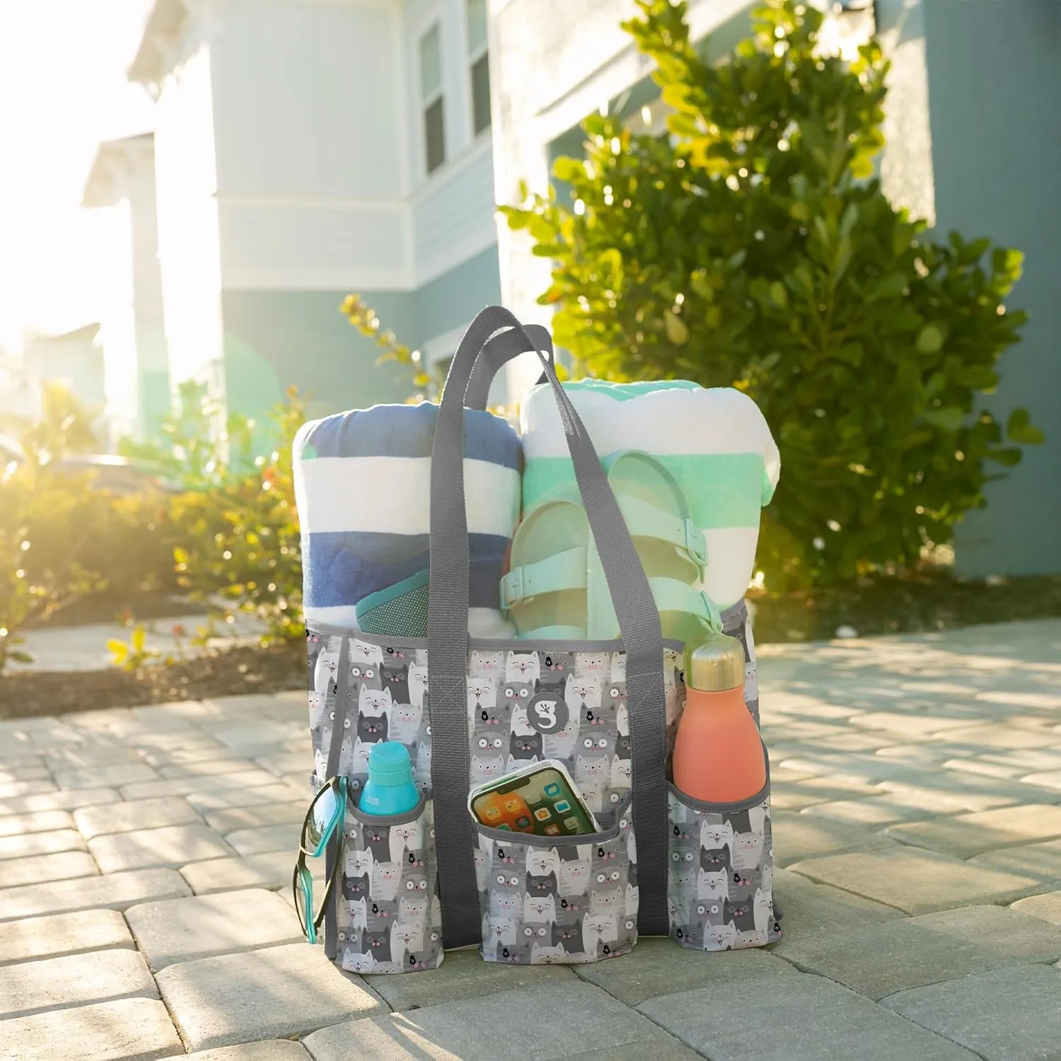 geckobrands 8 Pocket Tote - Utility Travel Swimming Pool Tote Duffle Bag for Gym, Shopping, and Everyday Use