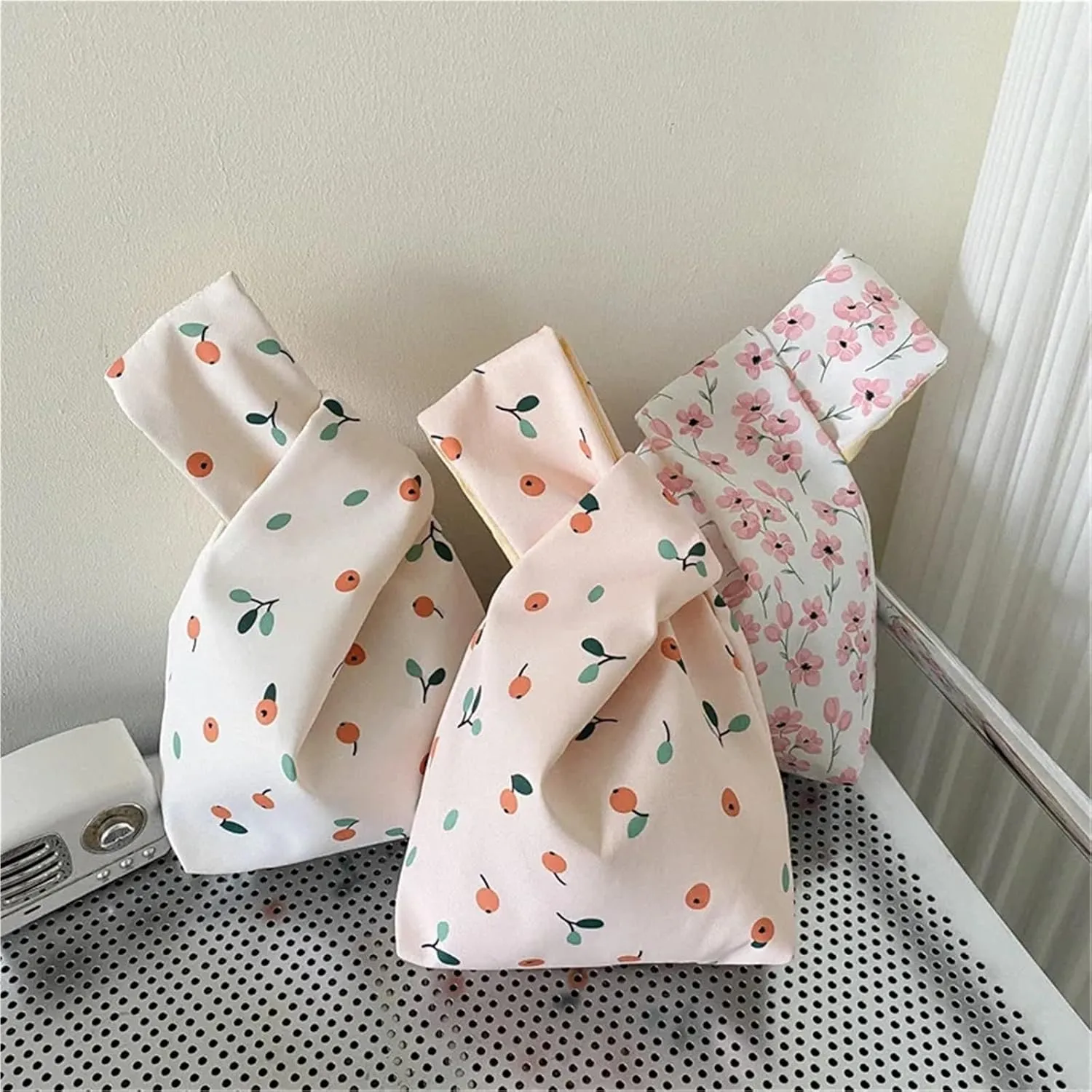 Knot Wrist Bag Literary Portable Floral Knot Wrist Bag Women Top Handle Tote Bag Purses Handbags Shopping Bag Phone Key Pouch