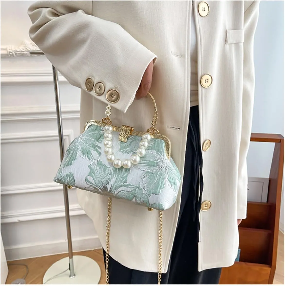 Pearl Evening Bag for Women Lily Pattern Vintage Embroidered Floral Clutch Purse Evening Handbag Shoulder Crossbody Bags