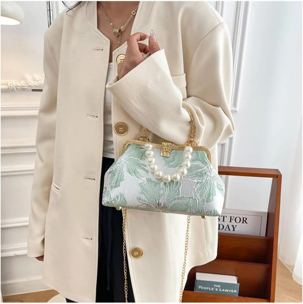 Pearl Evening Bag for Women Lily Pattern Vintage Embroidered Floral Clutch Purse Evening Handbag Shoulder Crossbody Bags