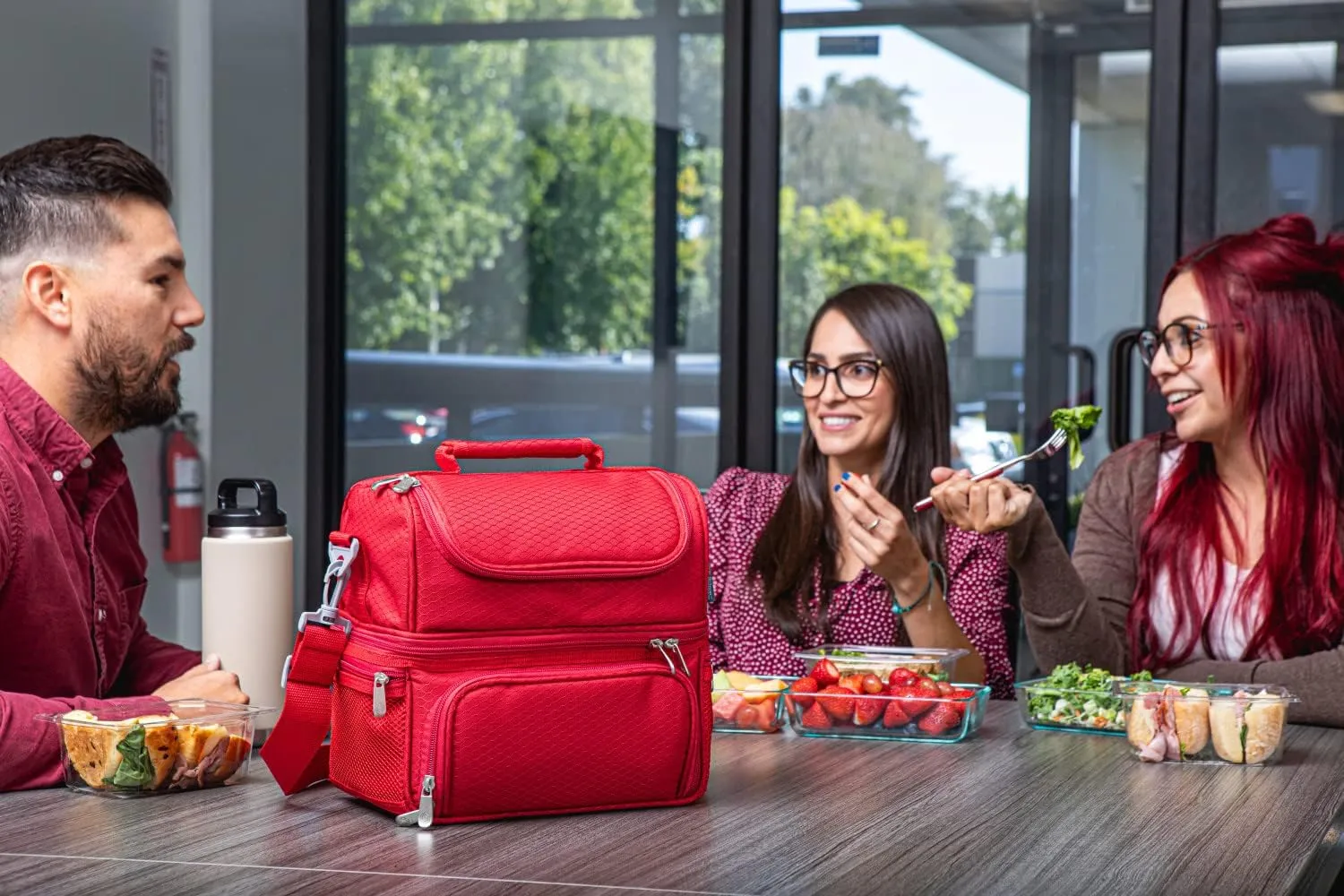 PICNIC TIME NCAA Nebraska Cornhuskers Pranzo Lunch Bag - Insulated Lunch Box with Picnic Set - Lunch Cooler Bag