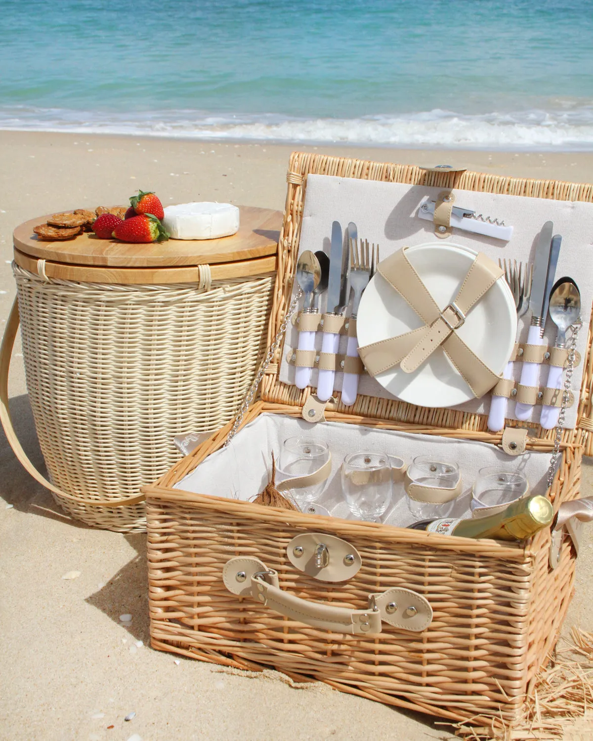 Rattan Picnic Basket