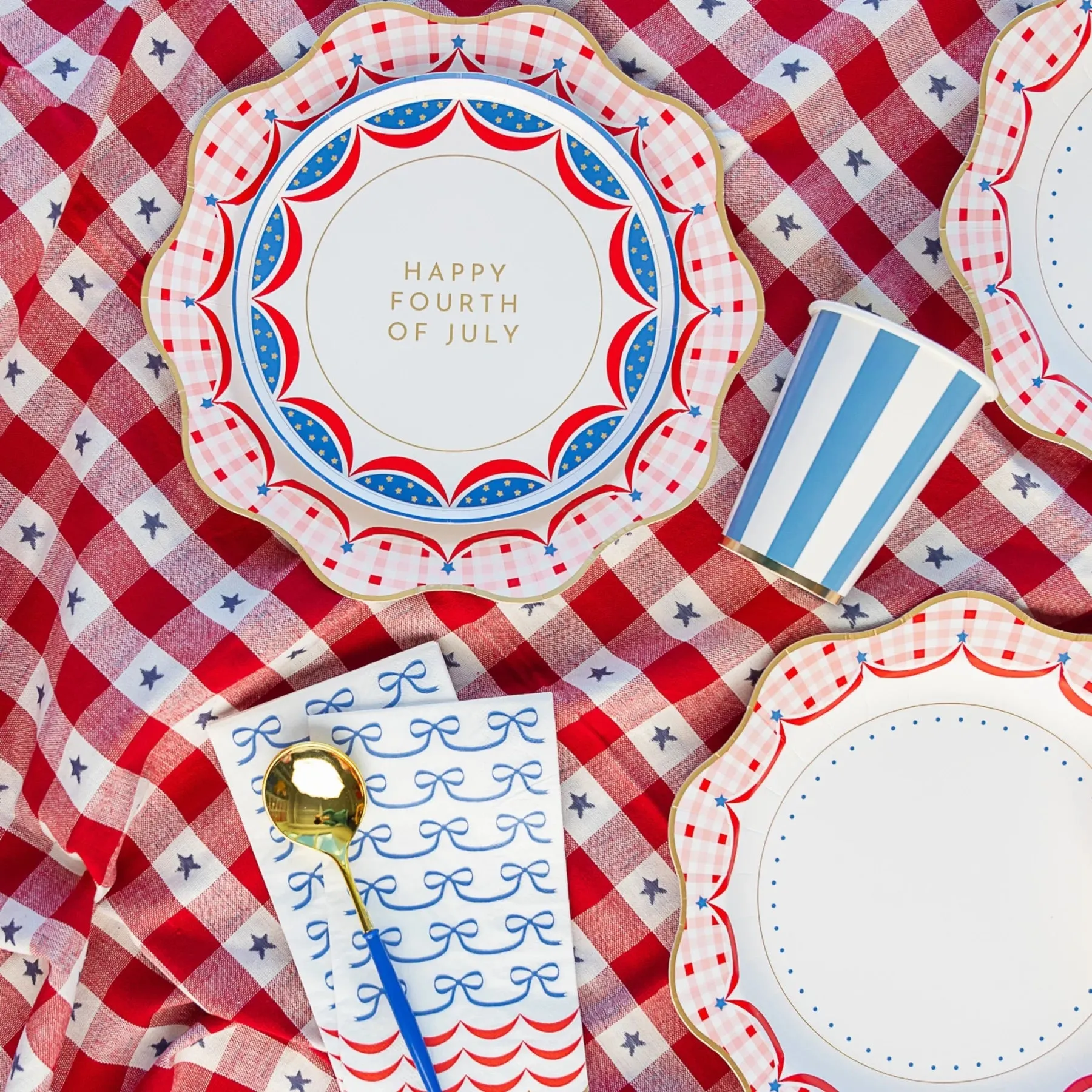 Red Gingham 4th Of July Dinner Plates