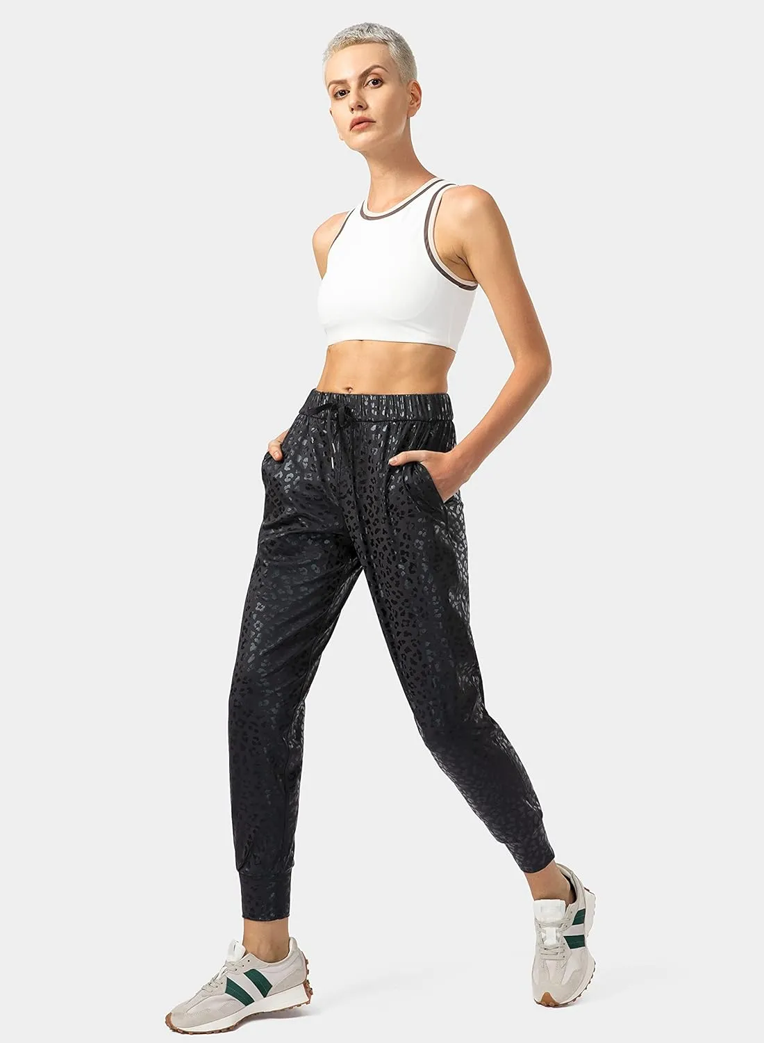 SANTINY Women's Joggers Pants Pockets Drawstring Running Sweatpants for Women Lounge Workout Jogging