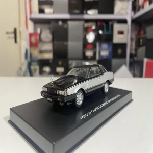 Sports car Metal Model 1:43For Nissan Gazelle RS Extra 1982 Car Model S110 Static Metal Toy Model Car for Home Décor