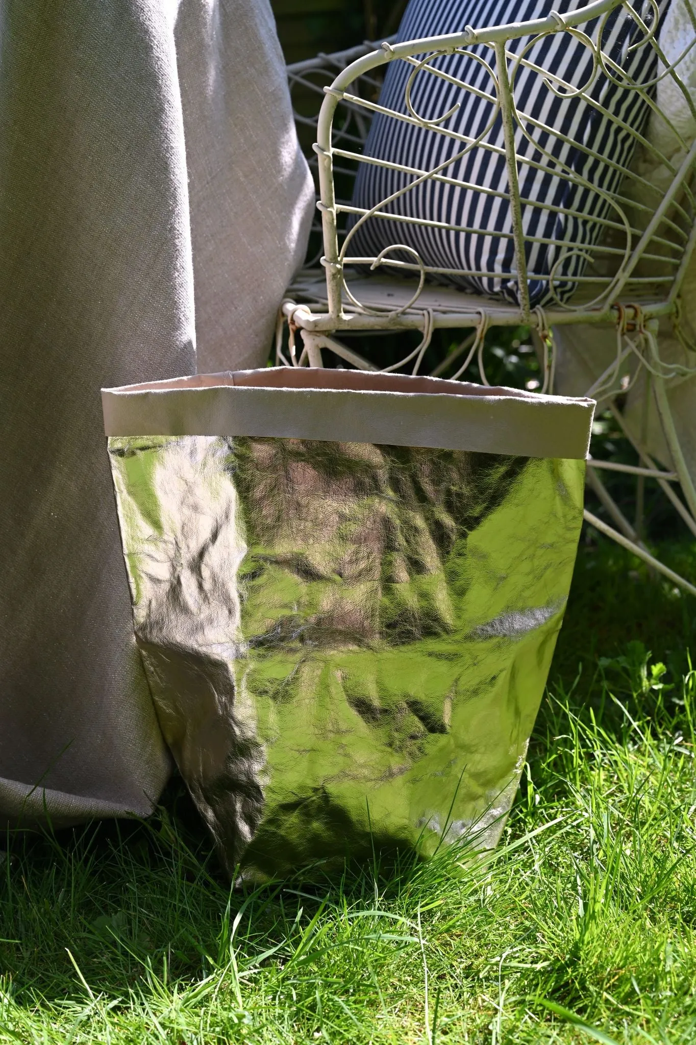 Uashmama Extra Large Platino Paper Bag