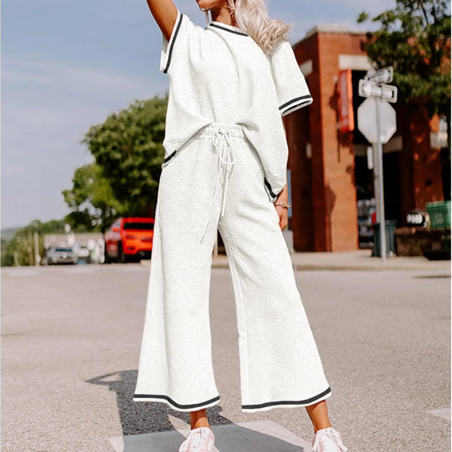 Women's 2 Piece Outfits Textured Sweatsuit 3/4 Batwing Sleeve Crew Neck Pullover Top Wide Leg Pant Tracksuit Set