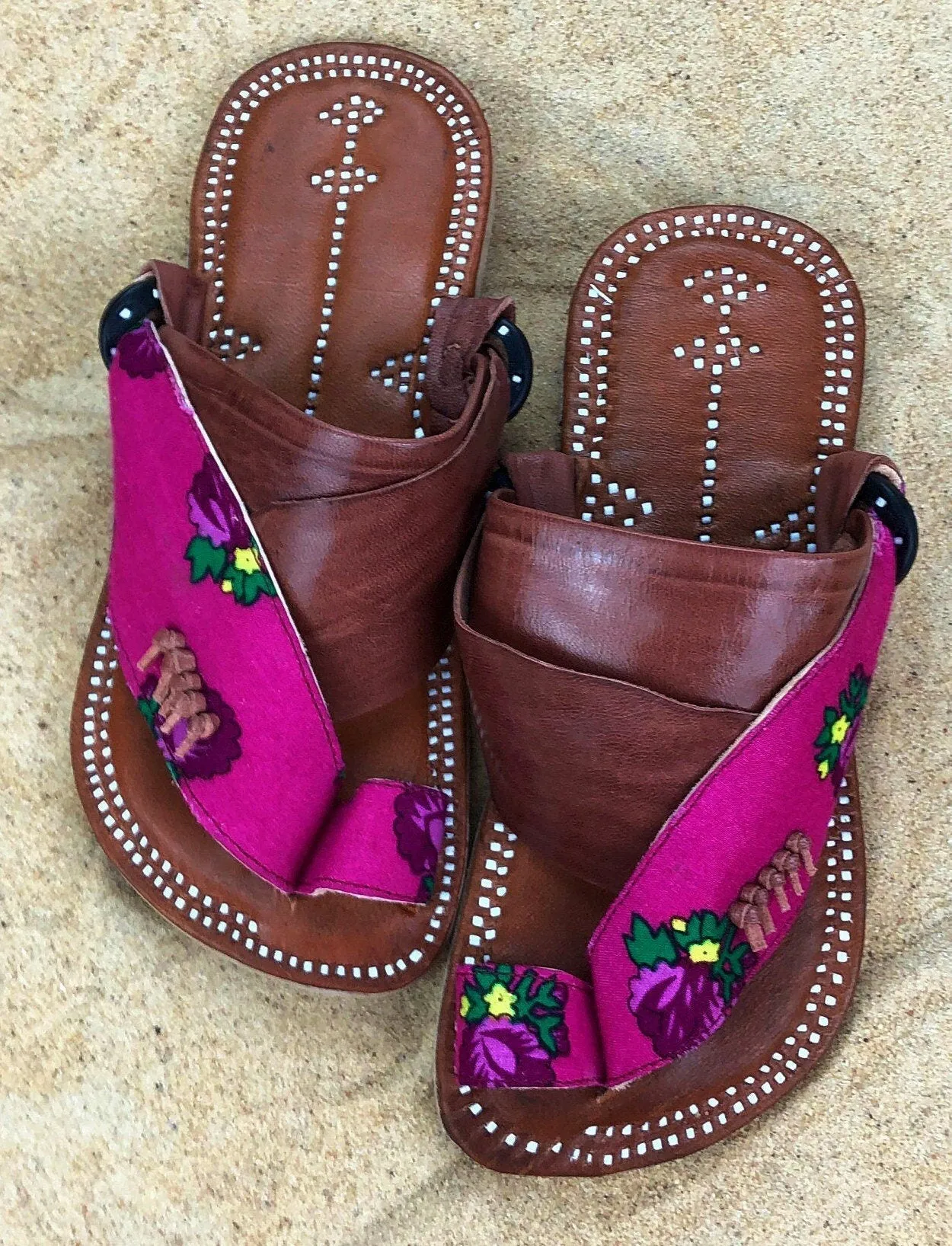 Womens Pink Leather Sandals ~ SandCruisers ~ Traditional Arabian Sandals ~ Great for Outdoors, Beaches, Parks, Lakes, Pools & Parties!