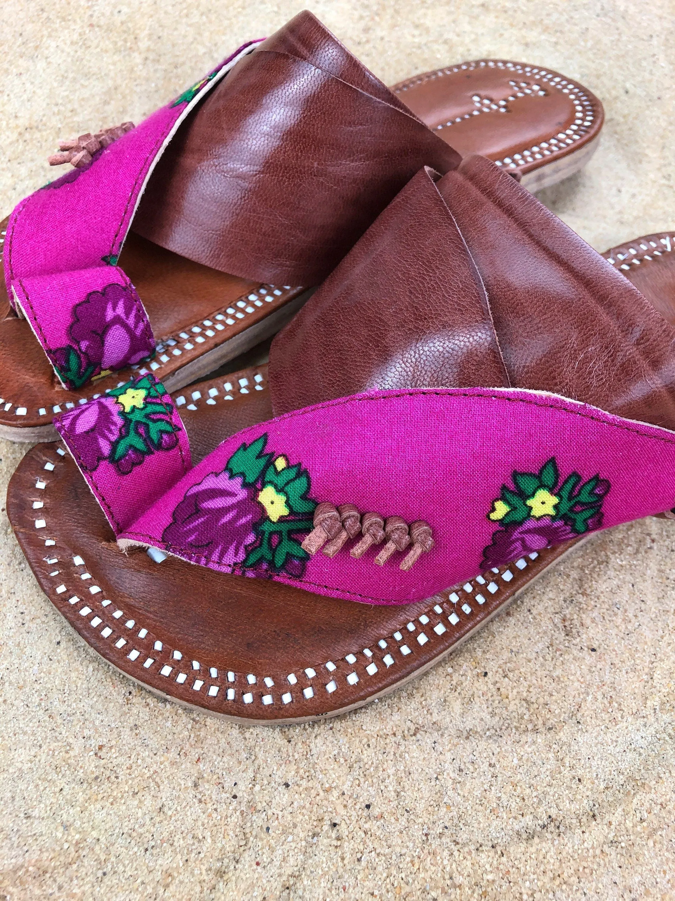 Womens Pink Leather Sandals ~ SandCruisers ~ Traditional Arabian Sandals ~ Great for Outdoors, Beaches, Parks, Lakes, Pools & Parties!